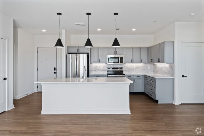 2BR, 2BA - 1.032SF - Kitchen - West Row Lofts & Townhomes