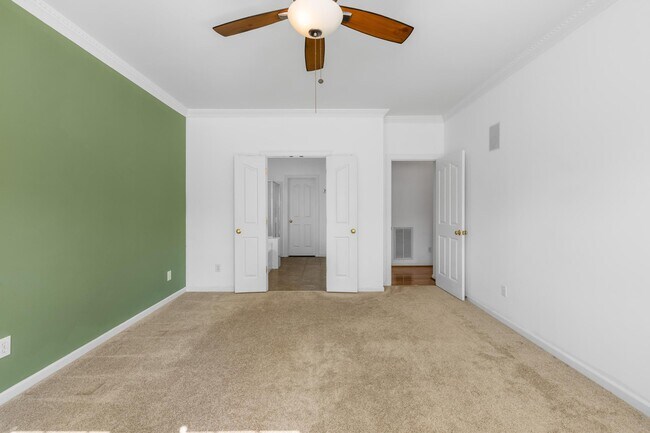 Building Photo - 8422 Bampton Dr