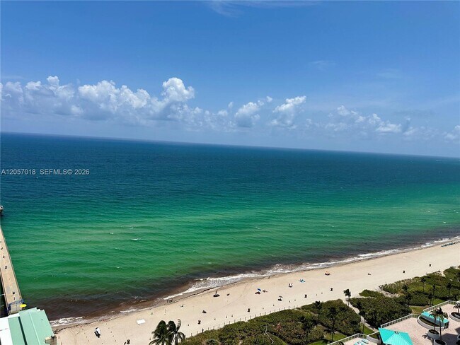 Building Photo - 16699 Collins Ave