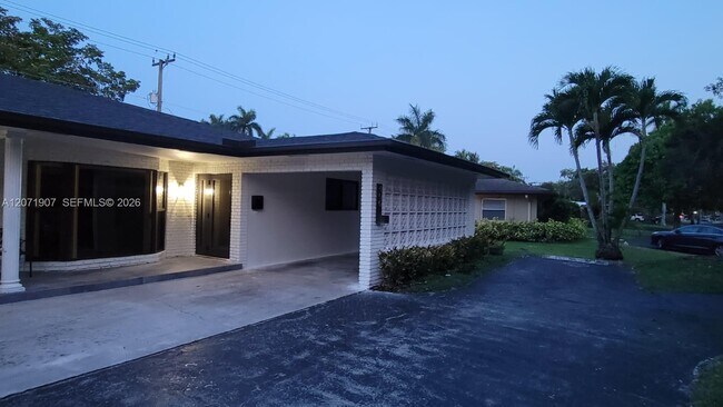 Building Photo - 410 NW 65th Ave