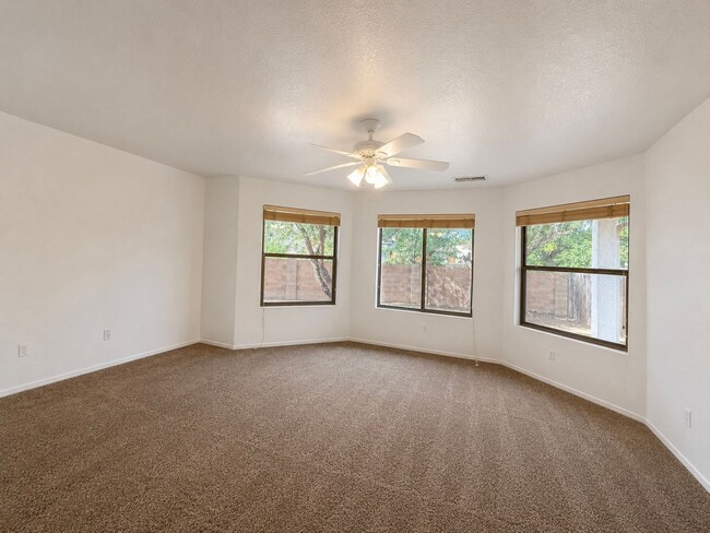 Building Photo - 353 Prescott Dr