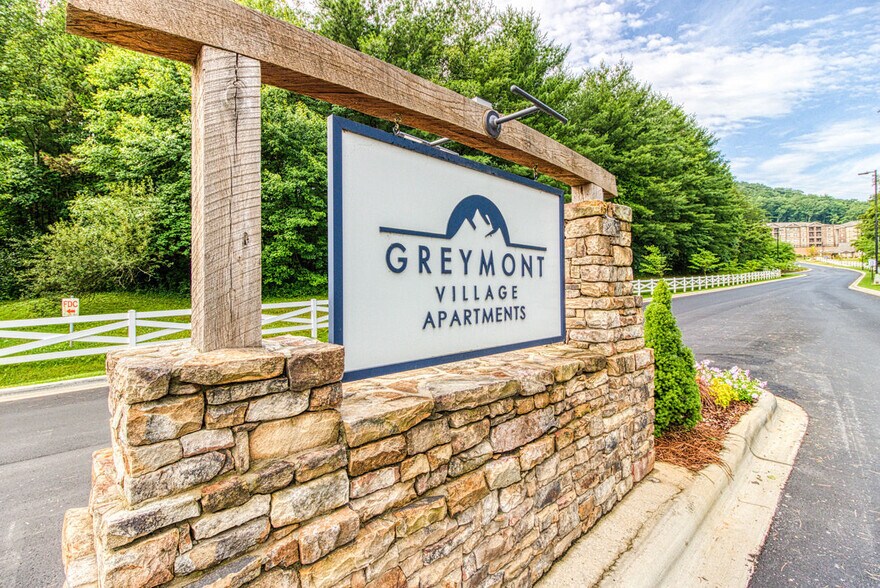 Greymont Village Apartments 39 Greymont Ln Asheville NC 28806 Apartment Finder