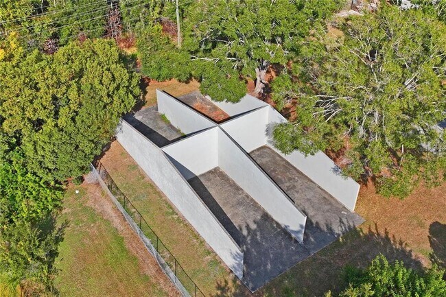 Building Photo - 5102 Lawnton Ct