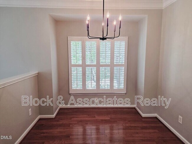 Building Photo - 124 Braeside Ct