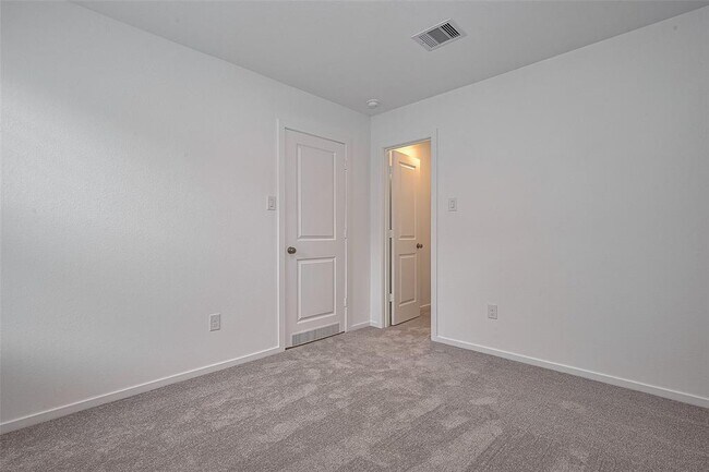 Building Photo - 433 Texas Pecan Dr