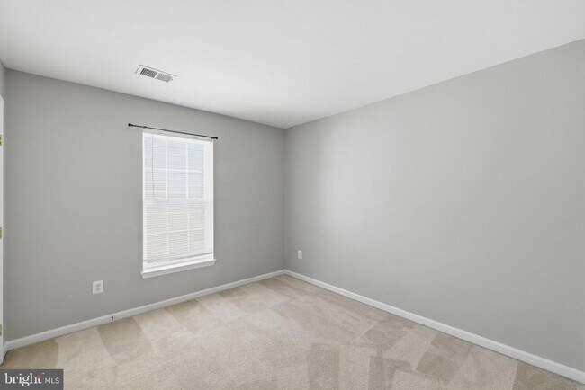 Building Photo - 6008 Preswell Ct