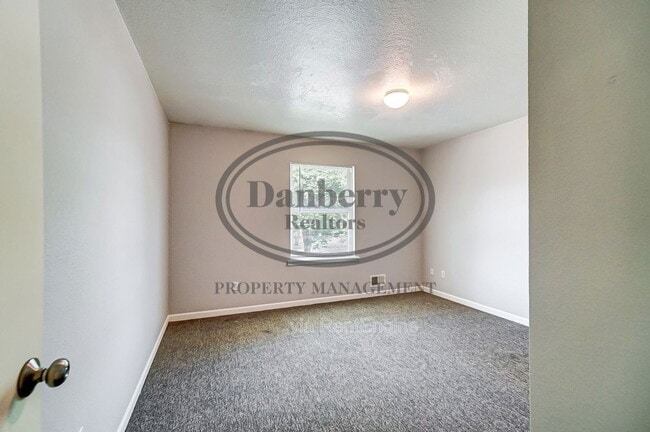 Building Photo - 3571 Turret Green Dr