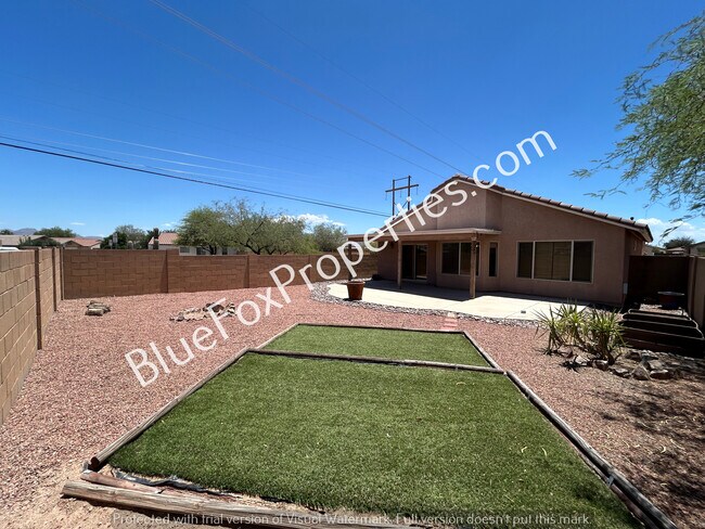 Building Photo - 7966 W School Hill Pl
