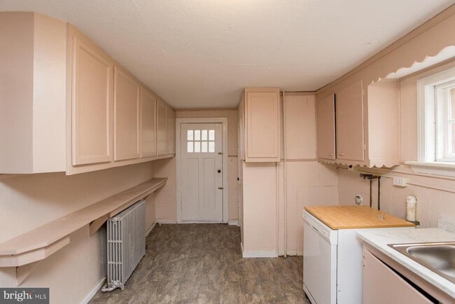 Building Photo - 120 Tabor Rd