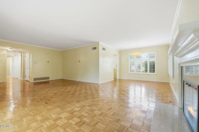 Building Photo - 313 S Orange Grove Blvd