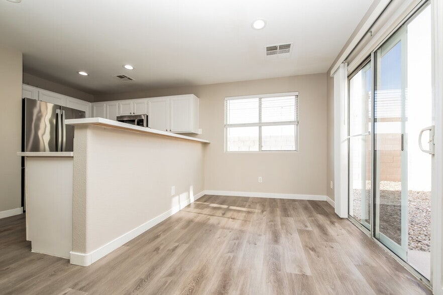 Building Photo - 8325 New Leaf Ave
