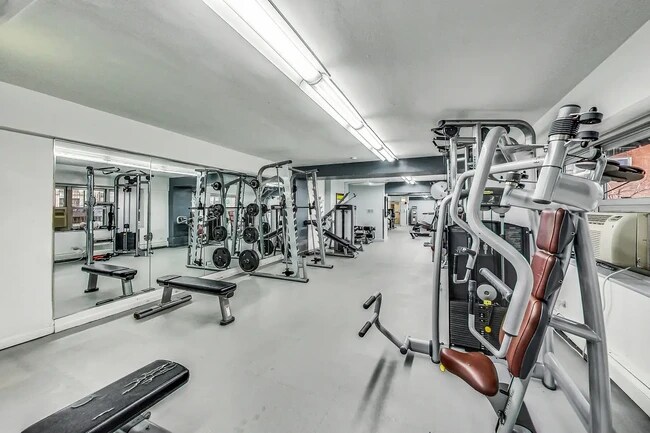 Building Photo - 4980 N Marine Dr