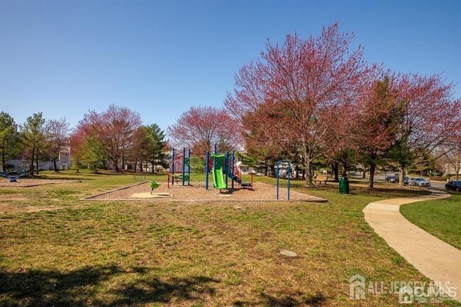 Building Photo - 29 Sandpiper Dr