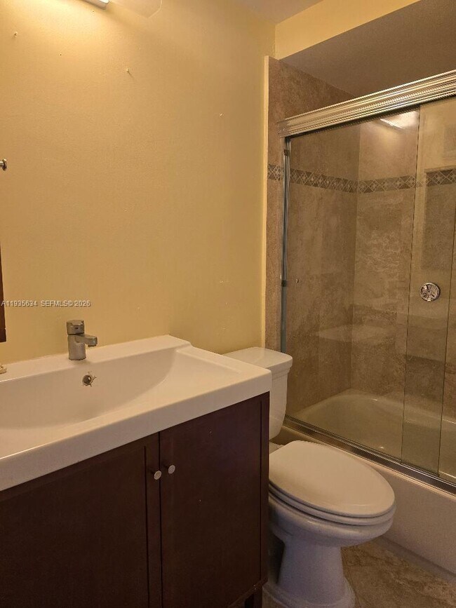 Building Photo - 2990 NE 16th Ave