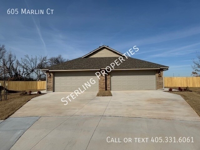 Primary Photo - 605 Marlin Ct