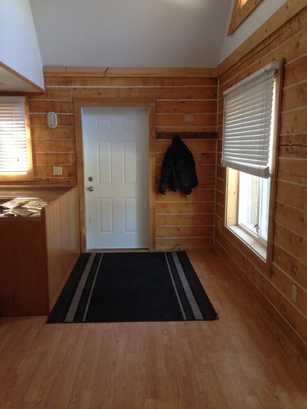 Building Photo - 24772 Amber Dr