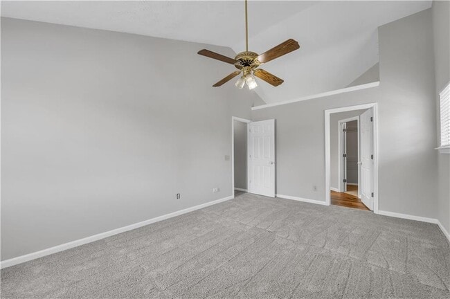 Building Photo - 4890 Evergreen Valley Way