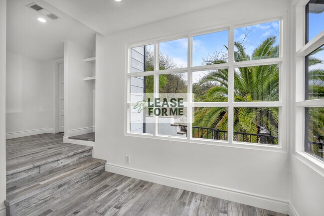 Building Photo - 9848 Portola Dr