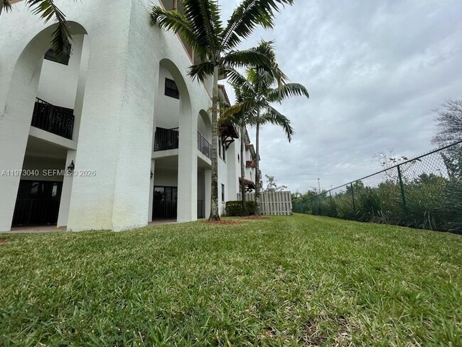 Building Photo - 10600 NW 88th St