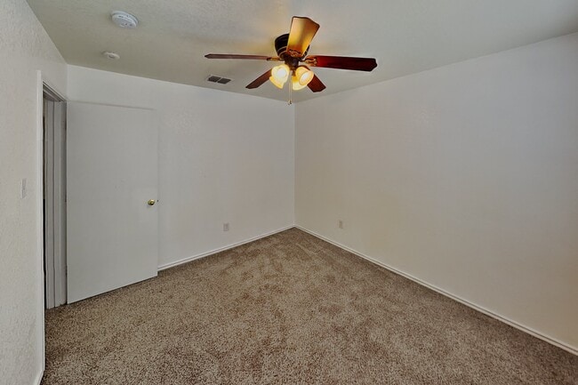 Building Photo - 4523 Rothberger Way