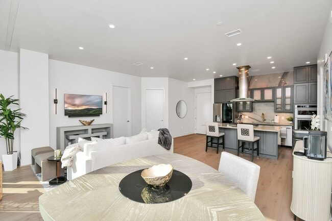 Building Photo - 1600 Post Oak Blvd