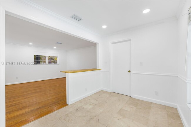 Building Photo - 7255 SW 125th St