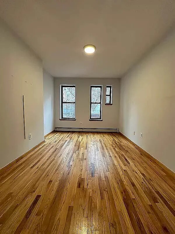 Building Photo - 3 bedroom in NYC NY 10036