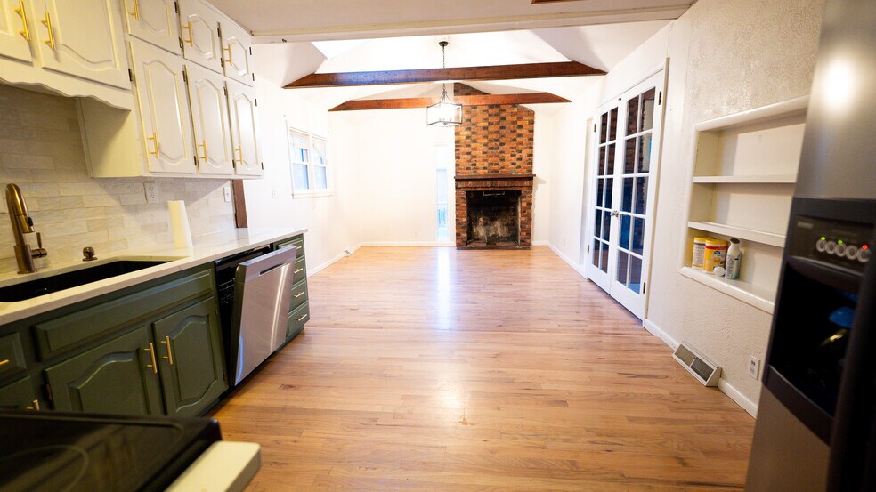 Building Photo - 514 Minnie Ave