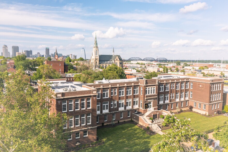 Primary Photo - Lafayette Lofts