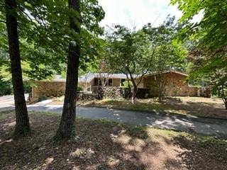 Building Photo - 66 Whispering Pines Dr