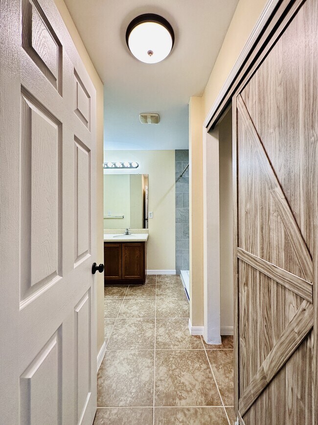 Building Photo - 9375 Aegean Cir