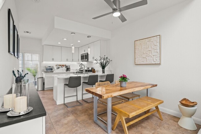 Building Photo - Fully Furnished Rental Imperal Beach