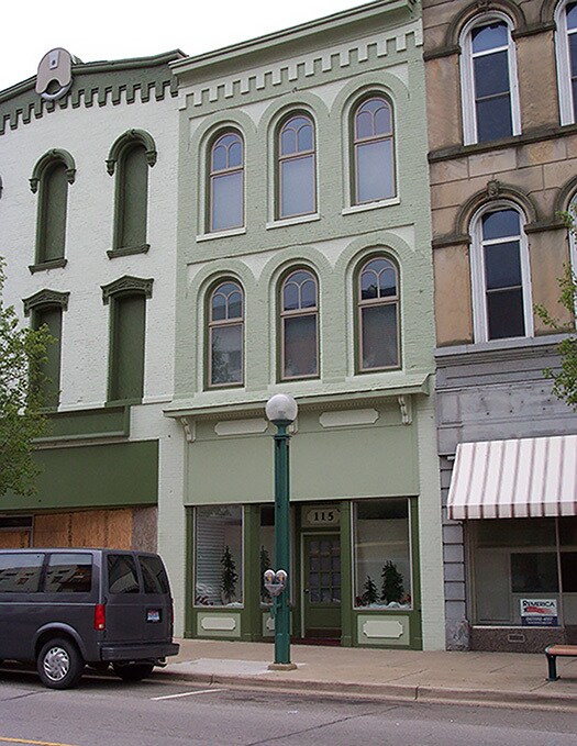 Building Photo - 115 W Maumee St