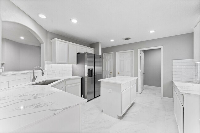 Building Photo - 21322 Hannover Pines Dr