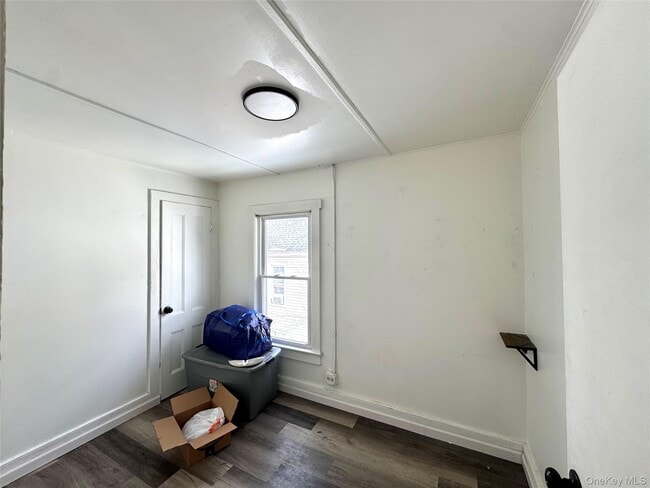 Building Photo - 34 Broad St