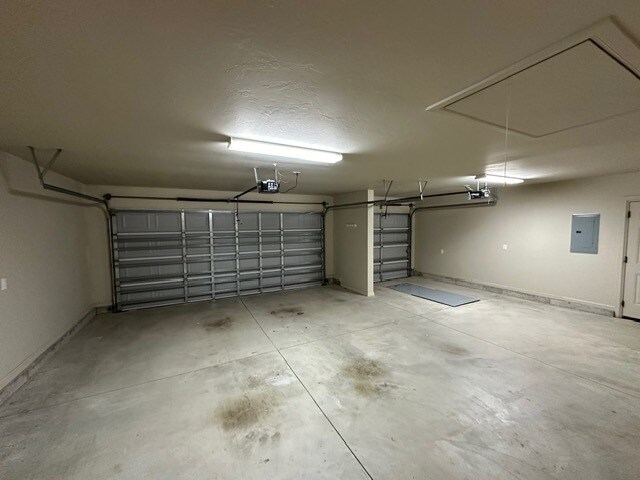 Building Photo - 640 SW 6th St