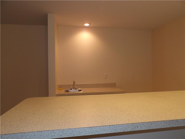 Building Photo - 10201 Hartwood Ct