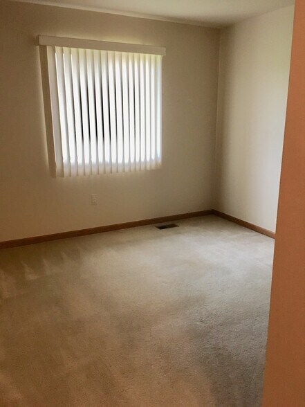 Building Photo - 26233 Annagrove Ln