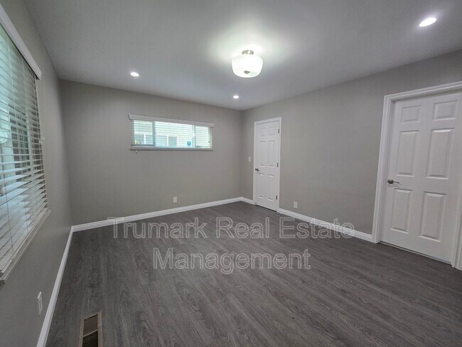 Building Photo - 1303 N Brand Blvd