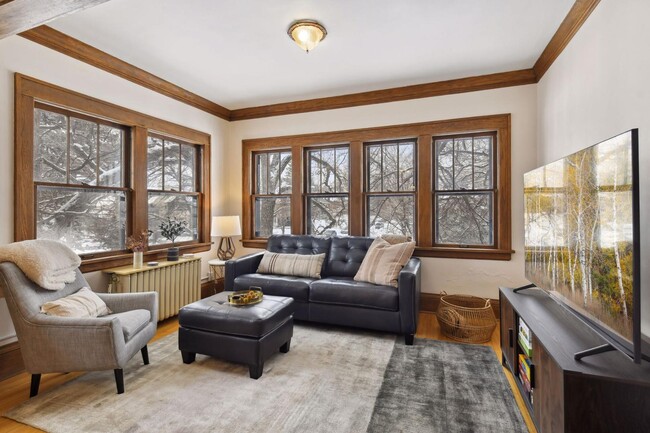 Building Photo - 3006 W 44th St