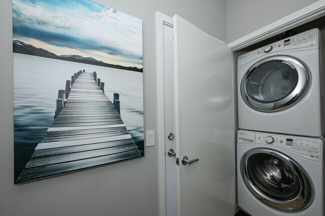 Building Photo - 18875 Riversouth Terrace