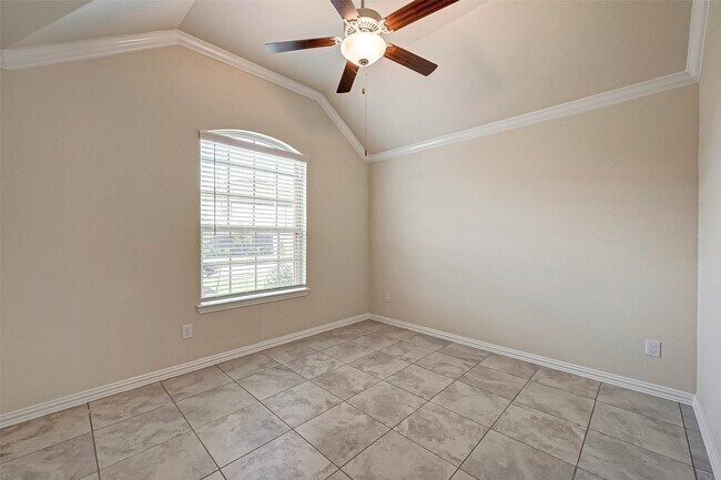 Building Photo - 2307 Green Kale Dr