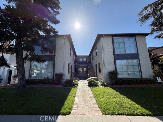 Building Photo - 208 Granada Ave