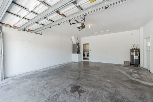Building Photo - 8190 Silver Birch Way