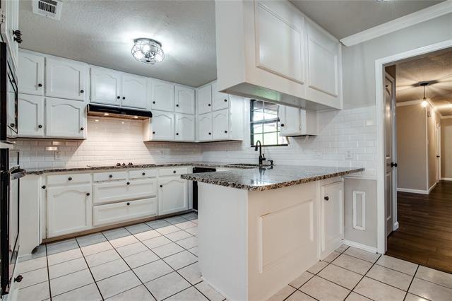 Building Photo - 8966 Hialeah Cir S