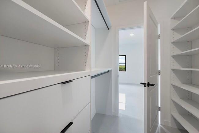 Building Photo - 1350 NW 1st St