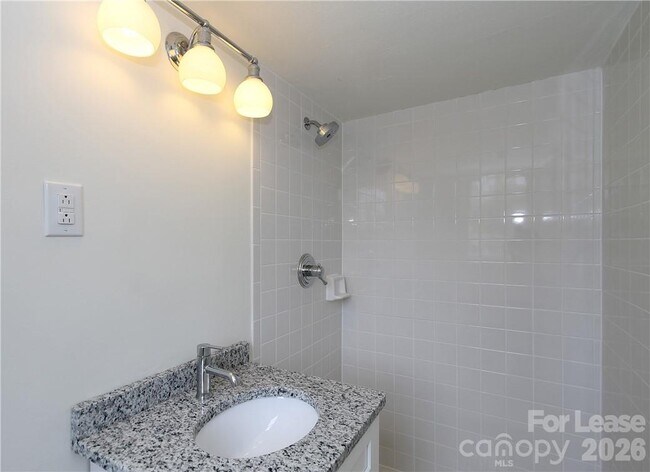 Building Photo - 4808 Walden Ct