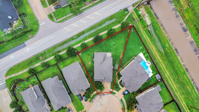 Building Photo - 1539 Giles Dr