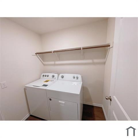 Building Photo - 2133 Caraway Ct