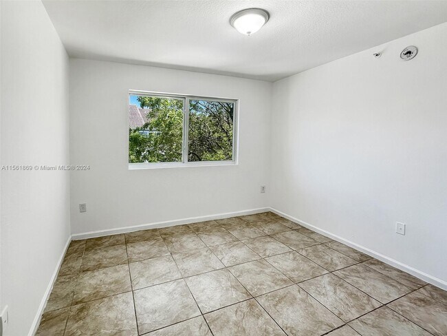 Building Photo - 15430 SW 284th St